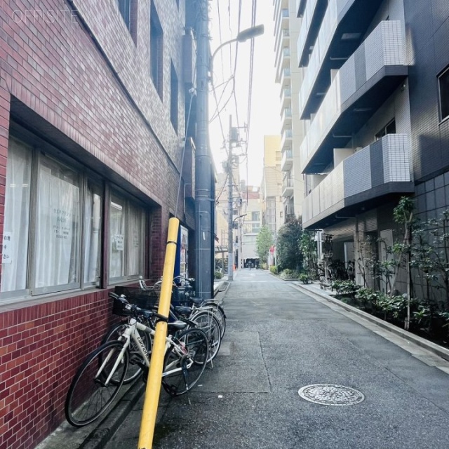 川口ビル 側面道路