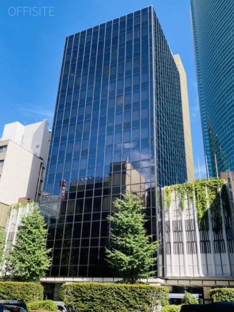 ヤクルト本社ビル 外観