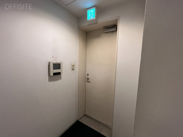 クローバー芝公園ビル エントランス