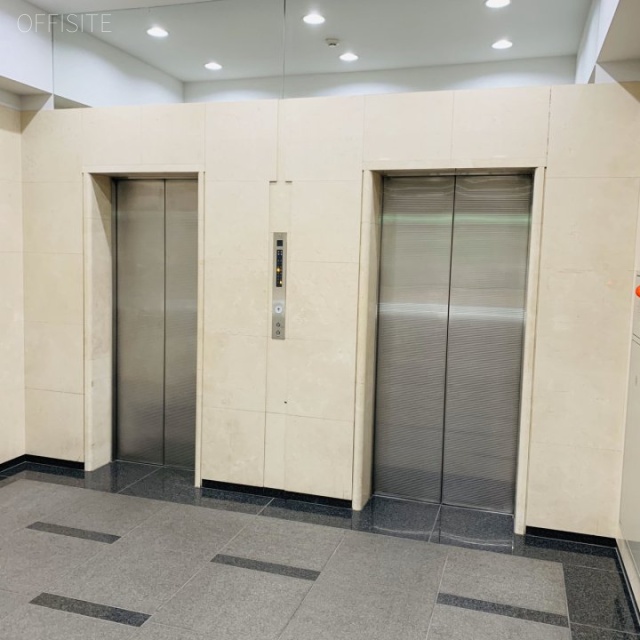 第2キンズメンビル エレベーター