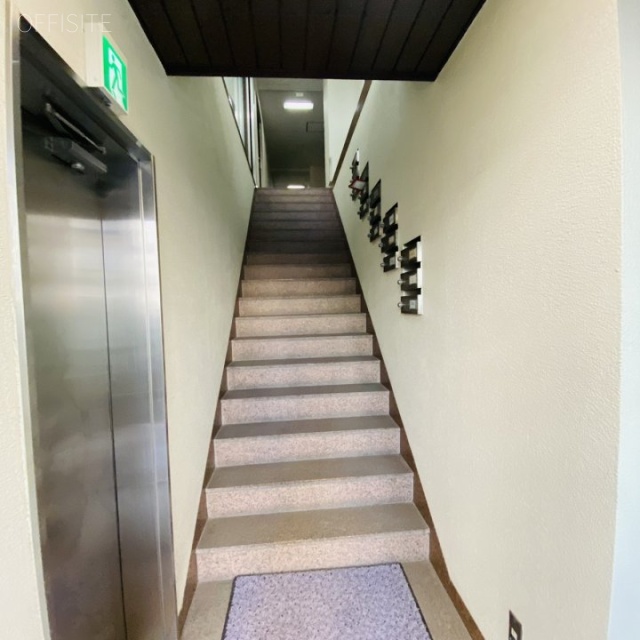 ロンアイル池袋 エントランス