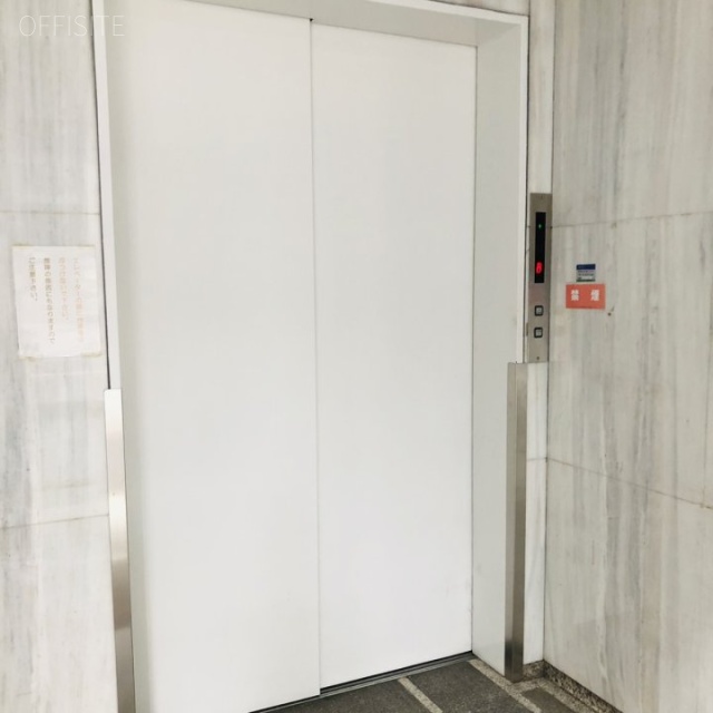 井桁ビル エレベーター