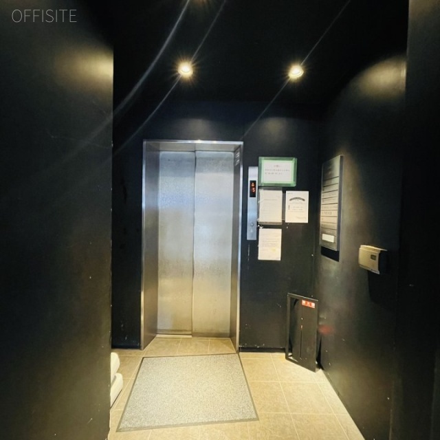 第3西欧ビル エントランス