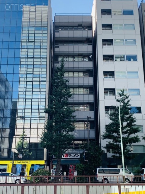 パインセントラルビル 外観