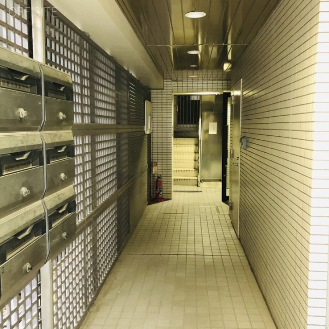 新橋シティビル エントランス