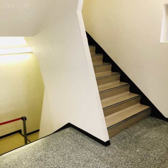 近文(キンブン)ビル エントランス