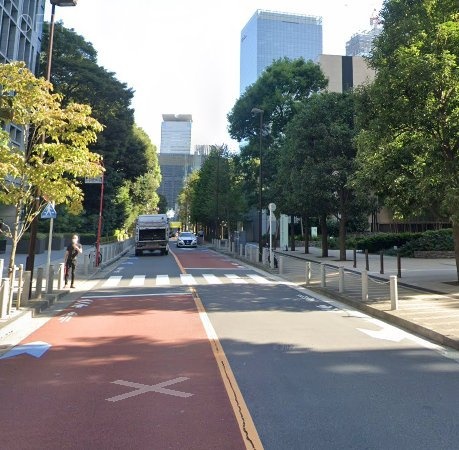 六本木ファーストビル 前面道路