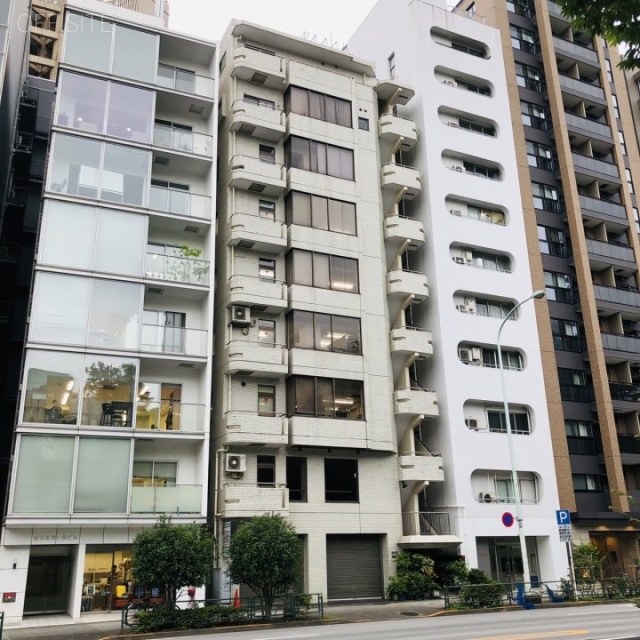 ロリエ市ヶ谷ビル 外観