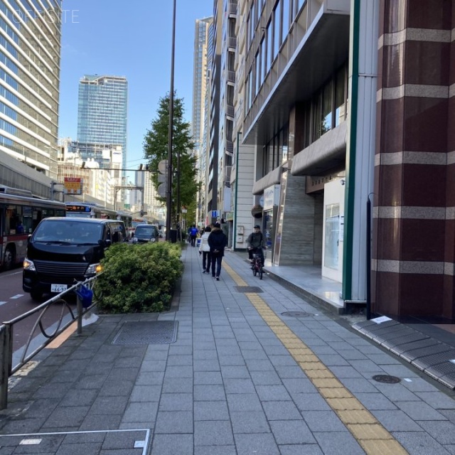 南平台アイアイビル ビル前面道路