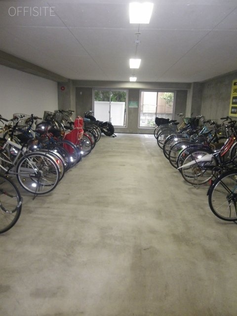 劇団前進座ビル 駐輪場