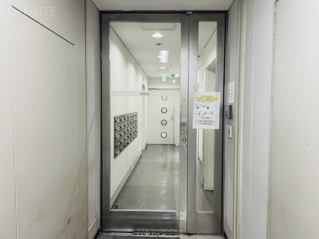 秋葉原フコク生命ビル(旧 秋葉原センタープレイスビル) 通用口