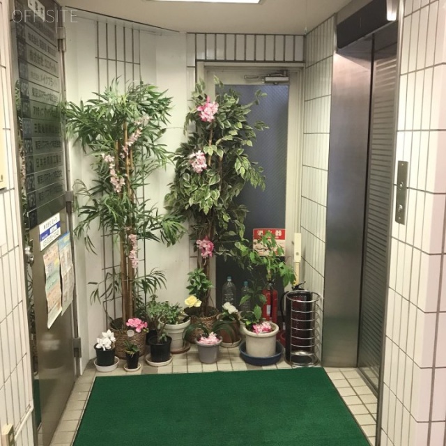 竹橋ビル エントランス