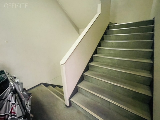 THE PORTAL IWAMOTOCHO 階段