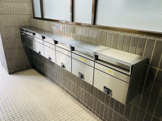 南江堂ビル 新聞受け