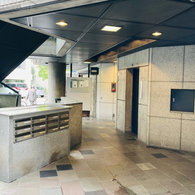 六本木ファイブ エントランス