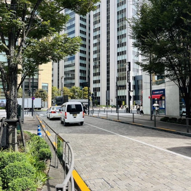 東宝日比谷プロムナードビル(11階:サービスオフィス) 前面道路