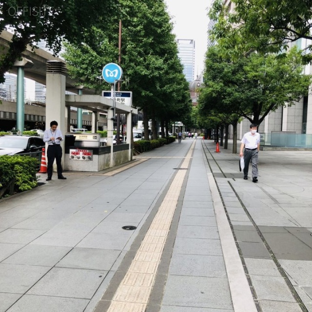 丸の内北口ビル ビル前面道路
