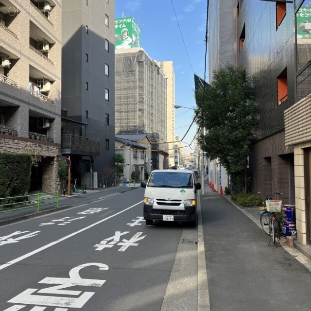 丸松陶器ビル 前面道路