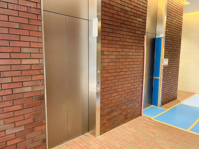 Gate Cross HONGO エントランス