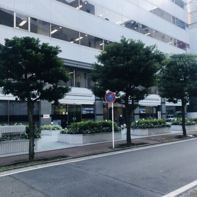 川崎砂子ビル ビル前面道路