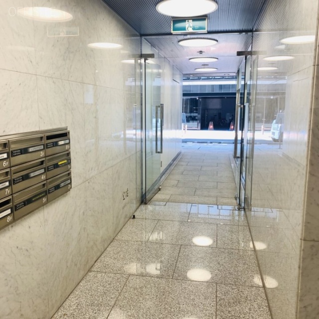 和孝銀座8丁目ビル エントランス