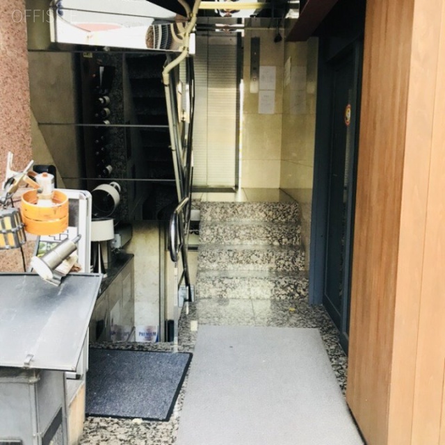 新橋フォディアビル エントランス