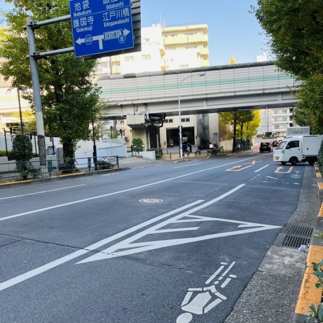 目白坂STビル 前面道路