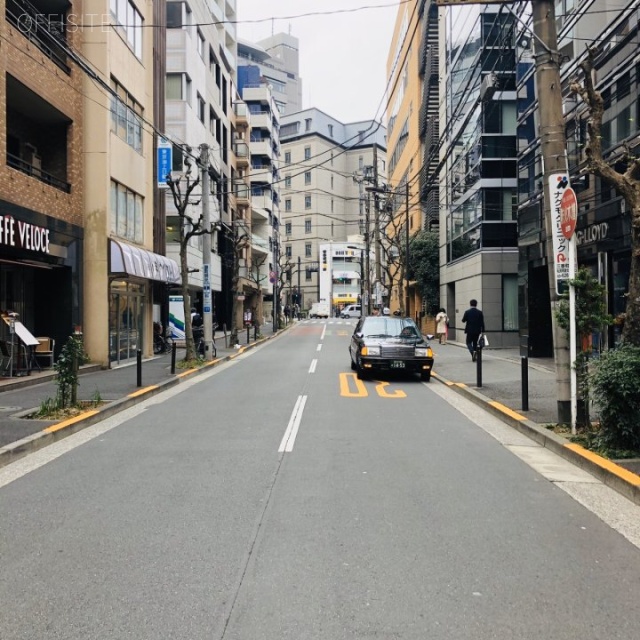 相模屋第5ビル ビル前面道路