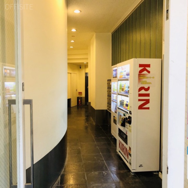 銀座クレッセントビル エントランス