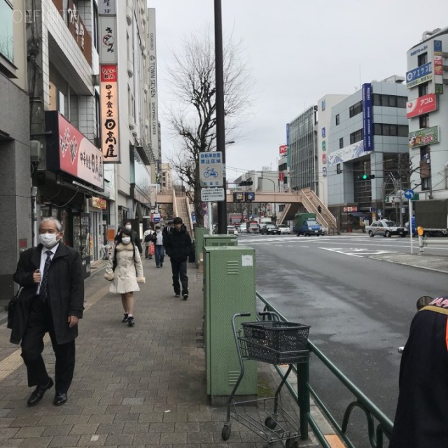 荻窪野村證券ビル ビル前面道路