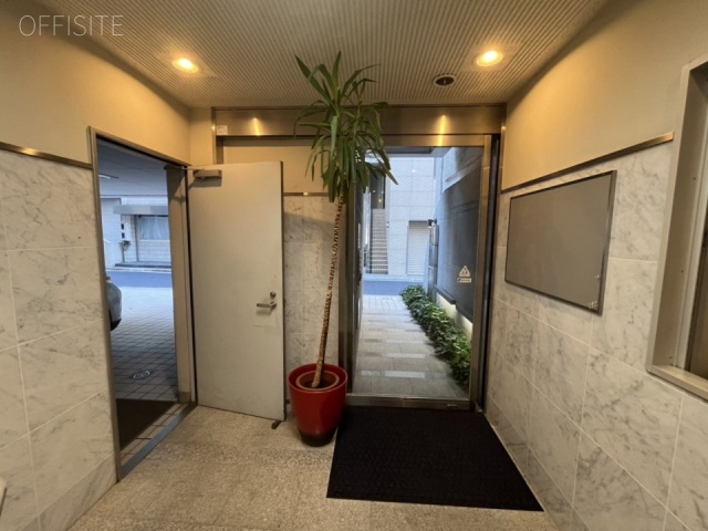 飯田橋エルシスビル エントランス