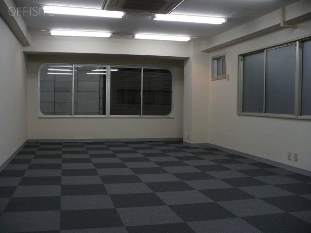 第一守徳ビル 602号室室内