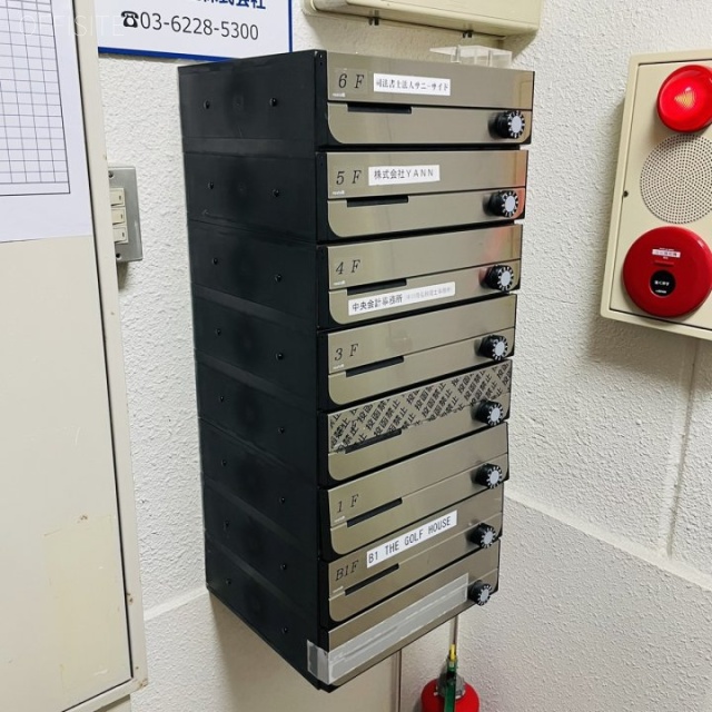 茗渓(めいけい)ビル エントランス