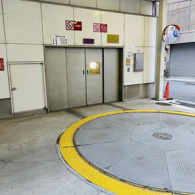 神田須田町スクエアビル 駐車場