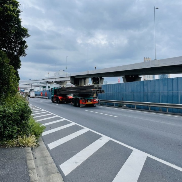ザ・タワーズ台場(イースト) 前面道路