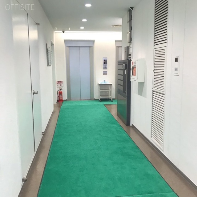 中庄ビル エントランス