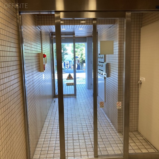 代官山ファーストビル エントランス