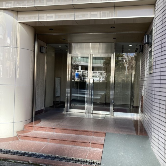 水道橋外堀通ビル エントランス