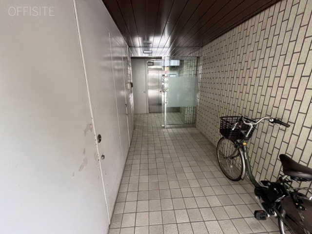 桜ビル エントランス