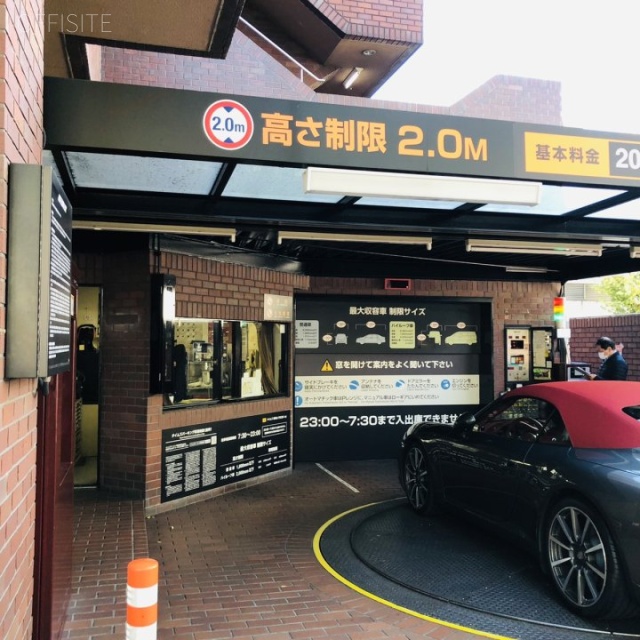 南青山SO(フロムファースト)ビル 駐車場