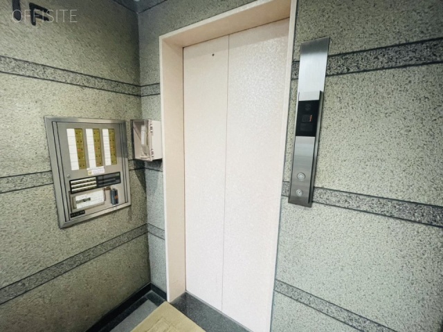 本郷ビル エレベーター