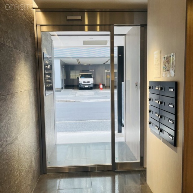 神保町フロント エントランス