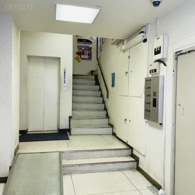 第2下川ビル エントランス