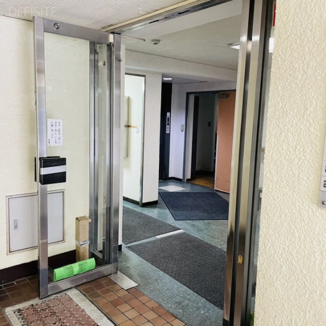 シャトー佐和ビル オフィスビル出入口