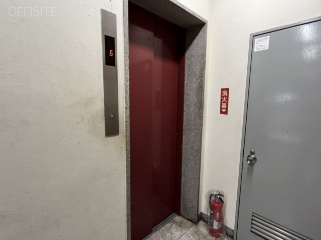 末広ビル エントランス