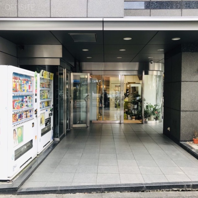 菅野ビル エントランス