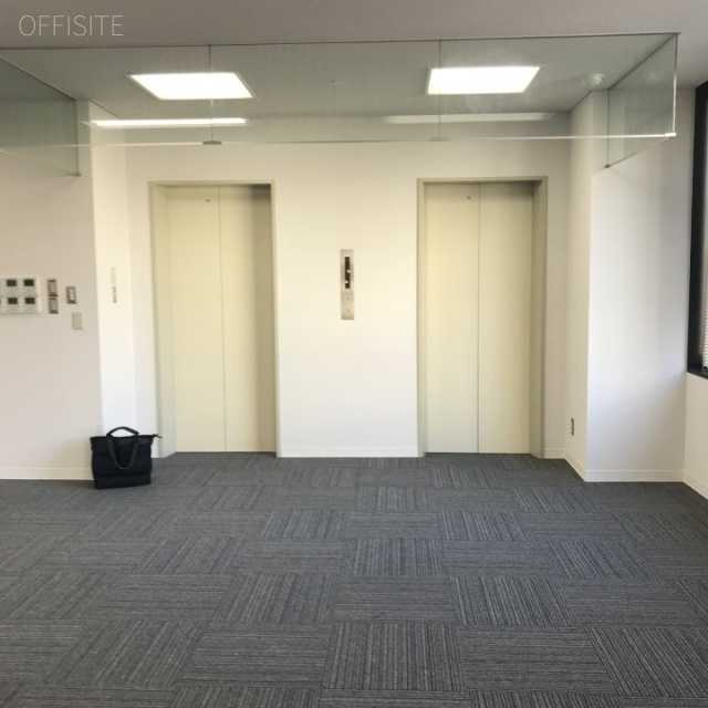 NSEビル エレベーター