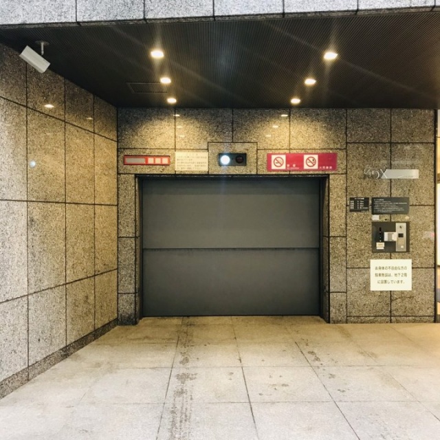 KDX新宿ビル 駐車場