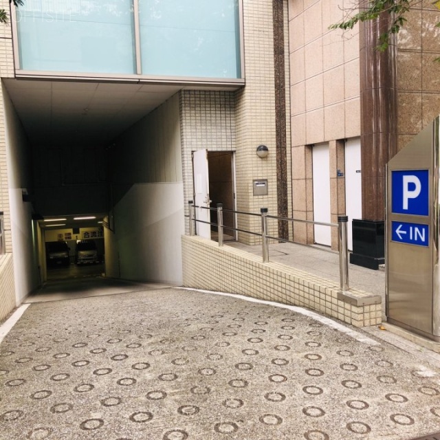 茅場町タワー 駐車場