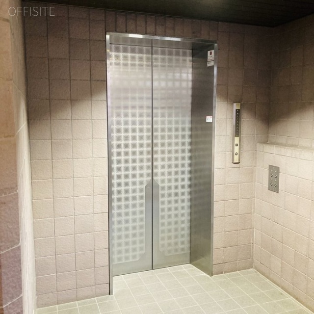 TKiビル エレベーター